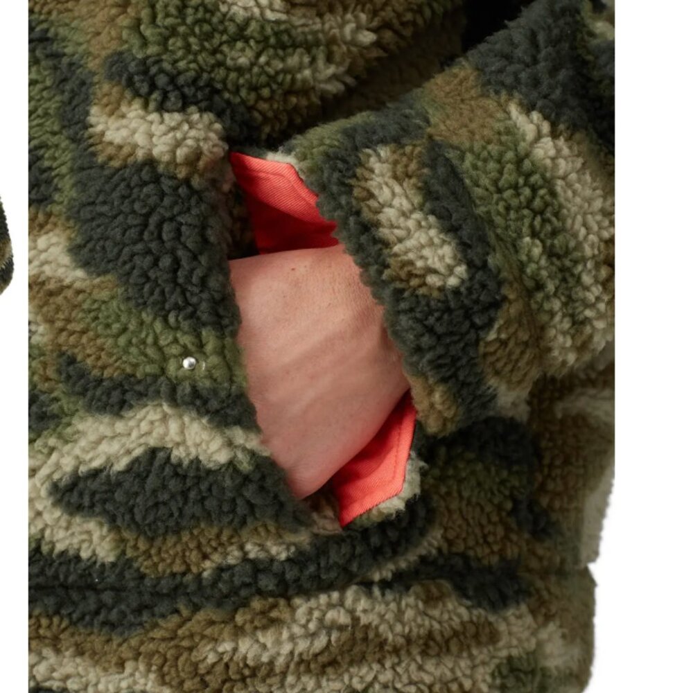 J. CREW Oversized Camo Sherpa Pullover Jacket Fits Like A Small XXS $138 msrp - Picture 7 of 10
